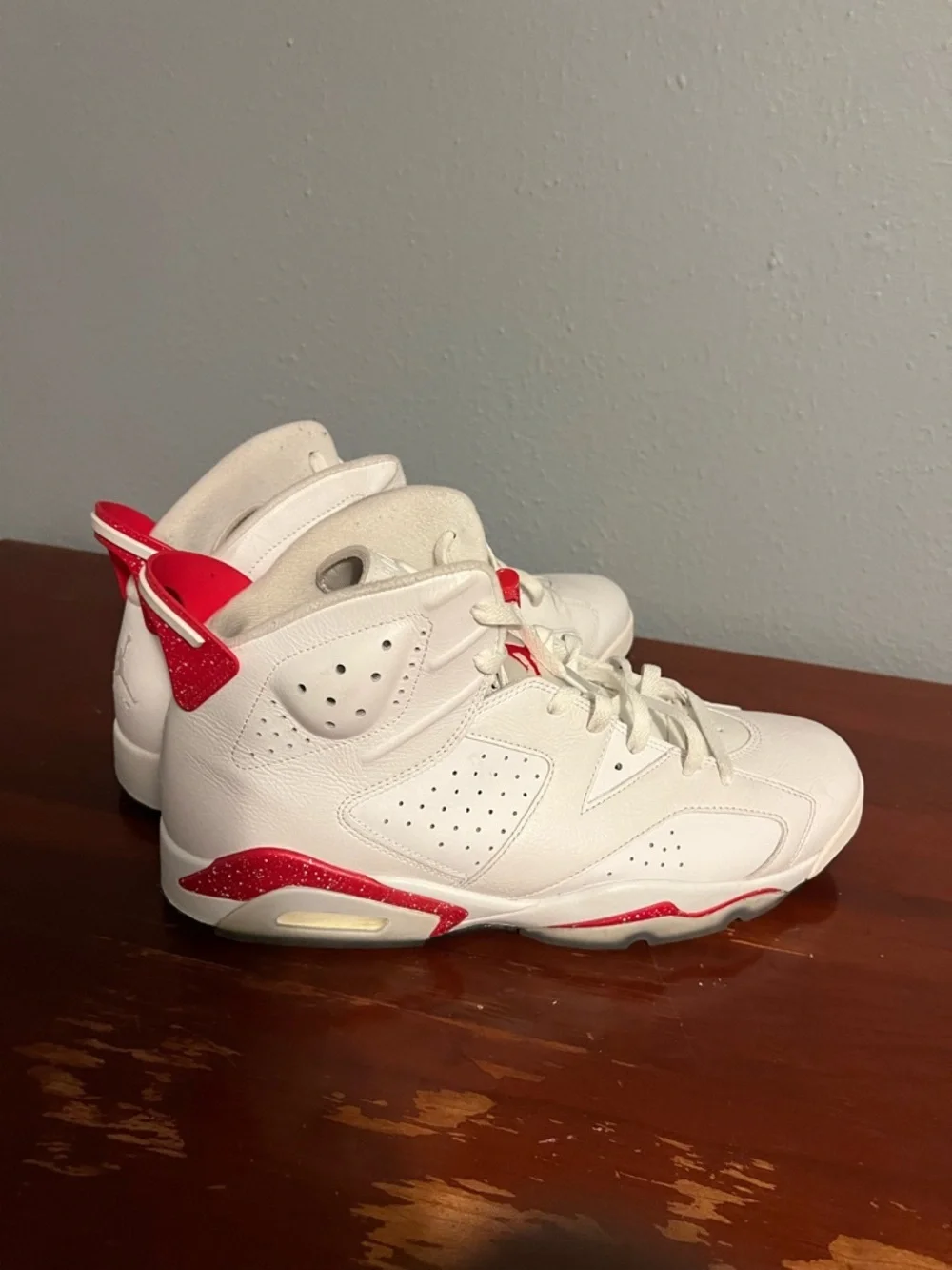 Jordan Men's White and Red Athletic Basketball Shoes Jordan 6 Red Oreo